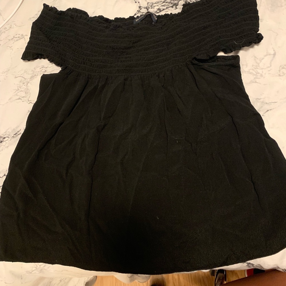 Brandy Melville black off the shoulder shirt
